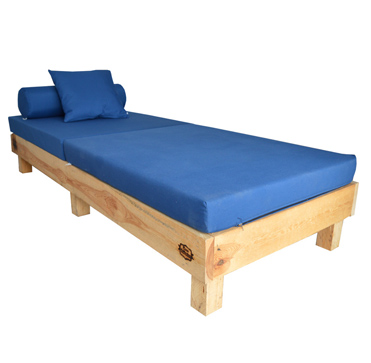 Sofás y camas con palets disponibles en Terrazas con Palets, con diseños de fabricación española